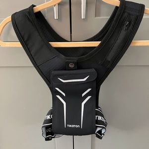 Running vest. Cell phone holder.